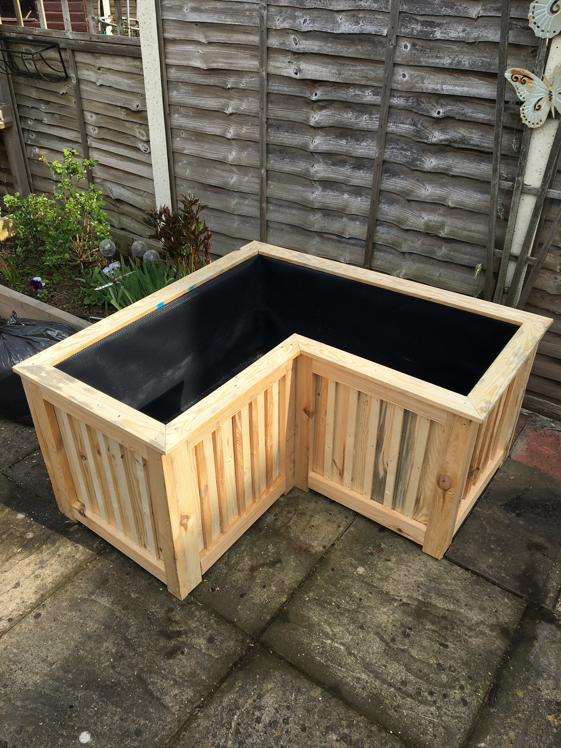 corner wooden planter