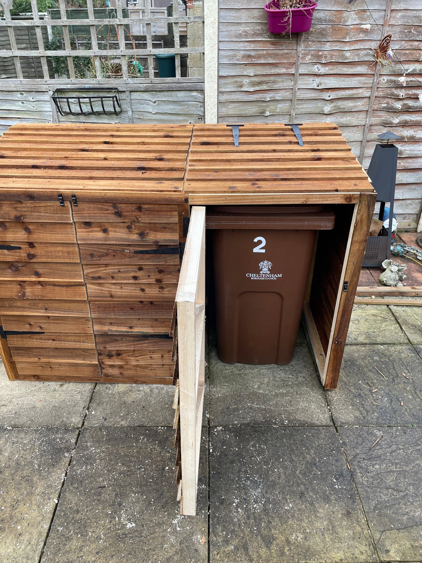 wheelie bin and 4 recycling box storage