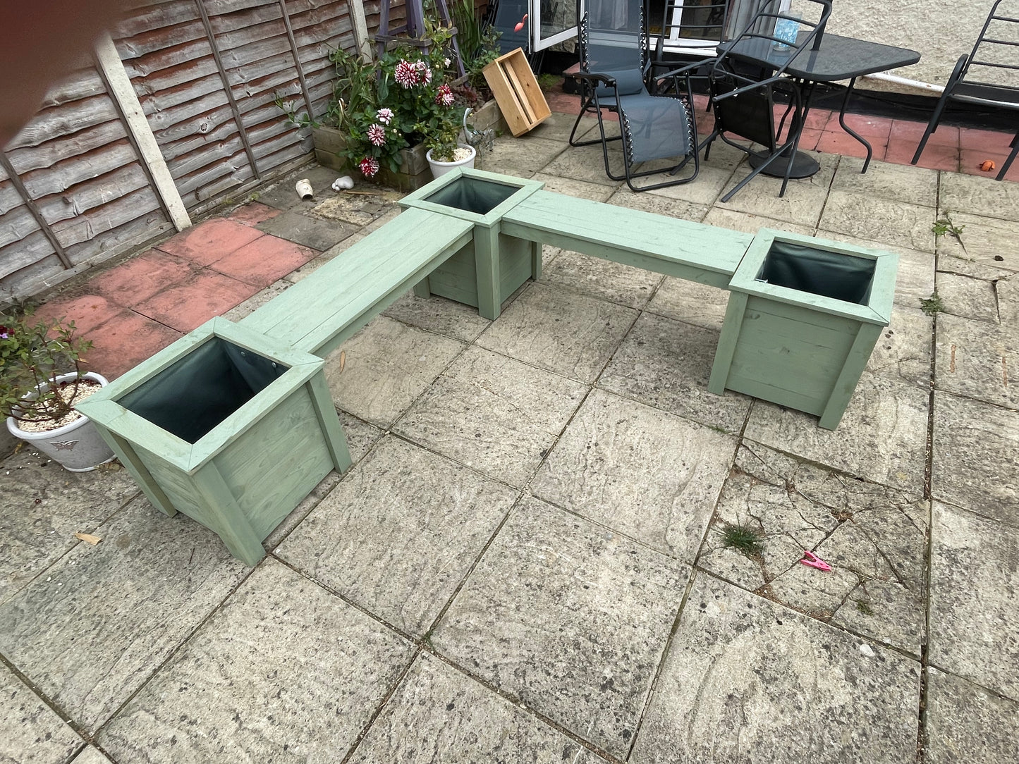 Modern Garden Corner Bench Planter