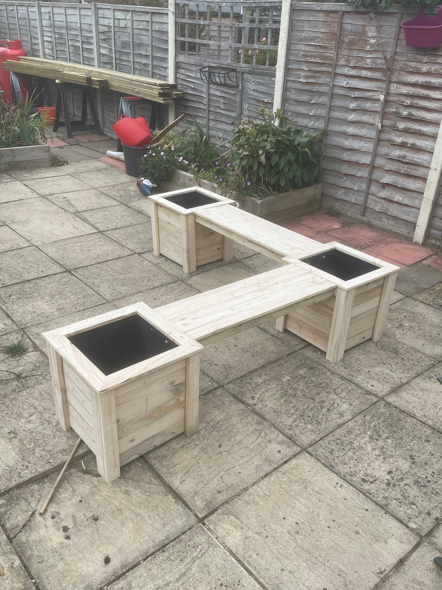 Modern Garden Corner Bench Planter