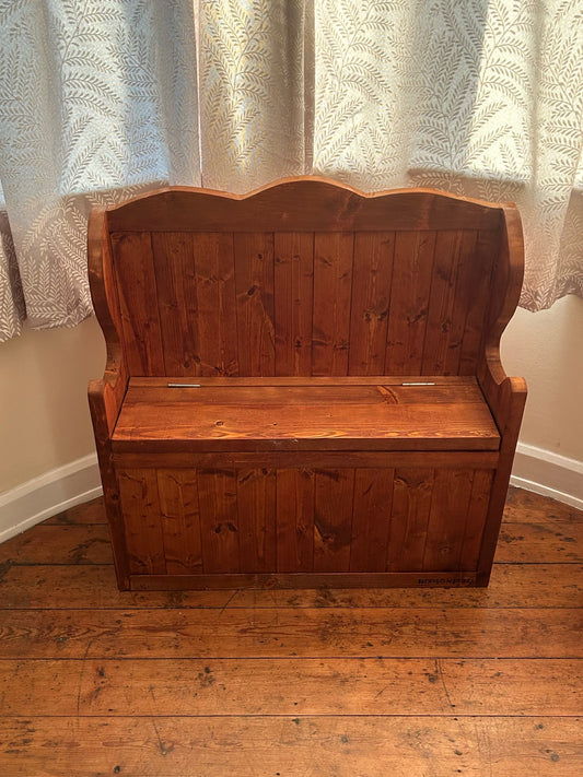 Monk seat with storage